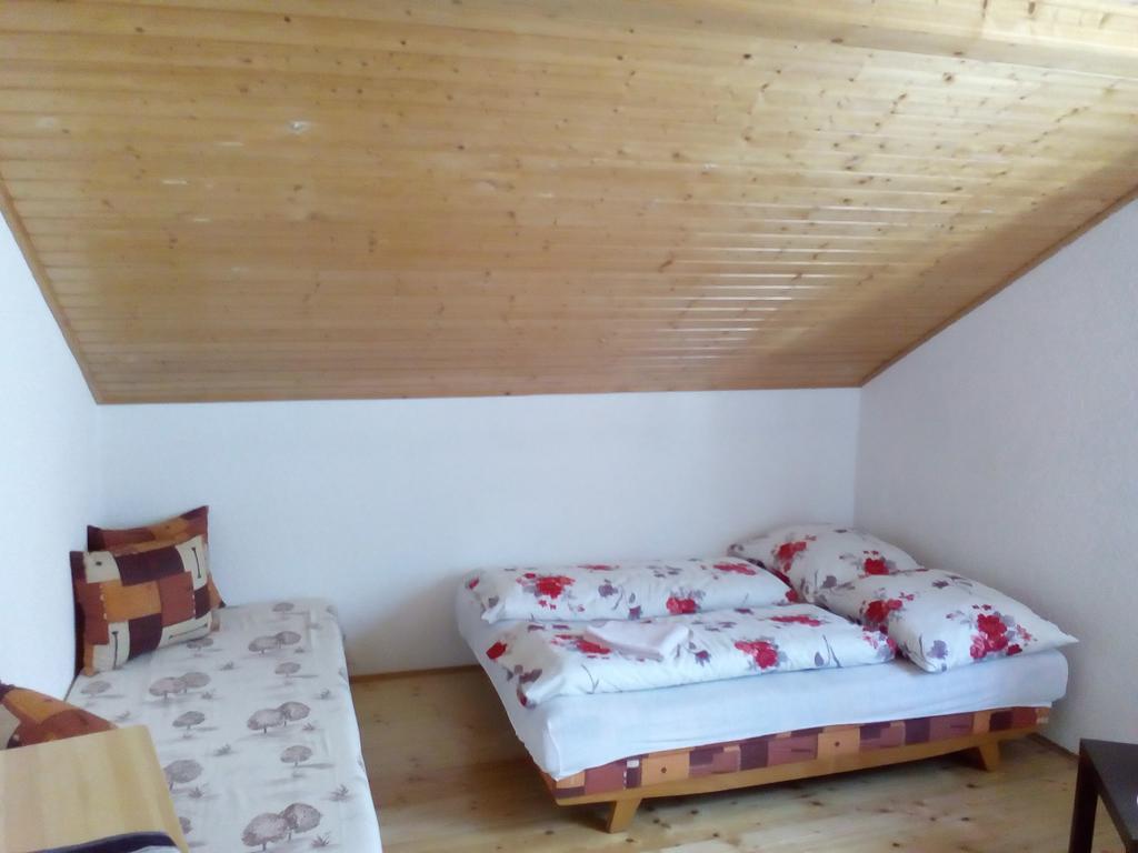 Ubytovanie Hugo Alzbetka Mengusovce Esterno foto